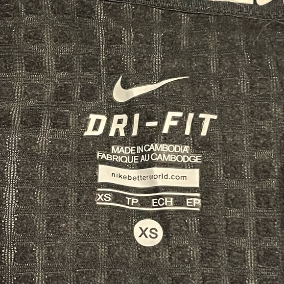 Women’s Nike Jacket - Picture 2 of 2